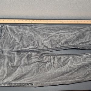 ROCK REVIVAL JOVANNY = SIZE 27 x 32 SLIM STRAIGHT STRETCH JEANS TE1621SJ401L